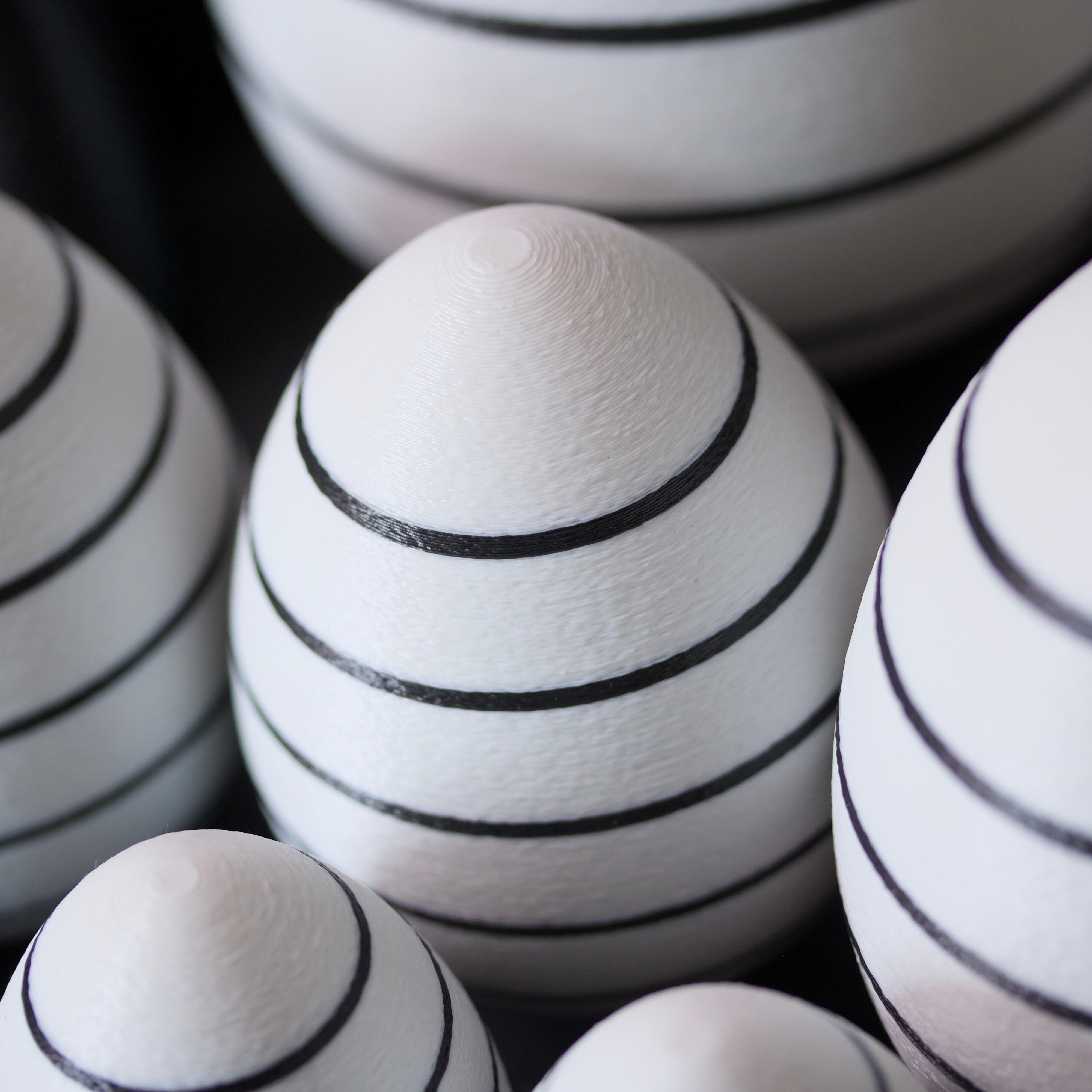 Ostereier mit Streifen - Moderne Osterdeko für dein Zuhause - Umweltfreundliche Deko