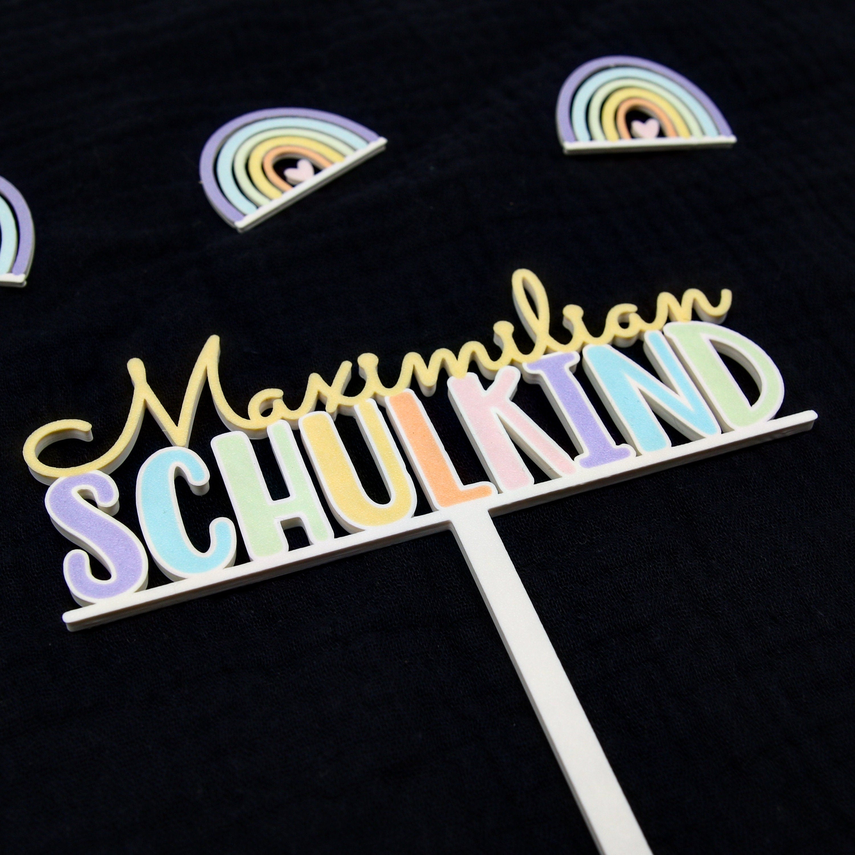 Caketopper - Schulkind 2025 in Pastell-Regenbogenfarben