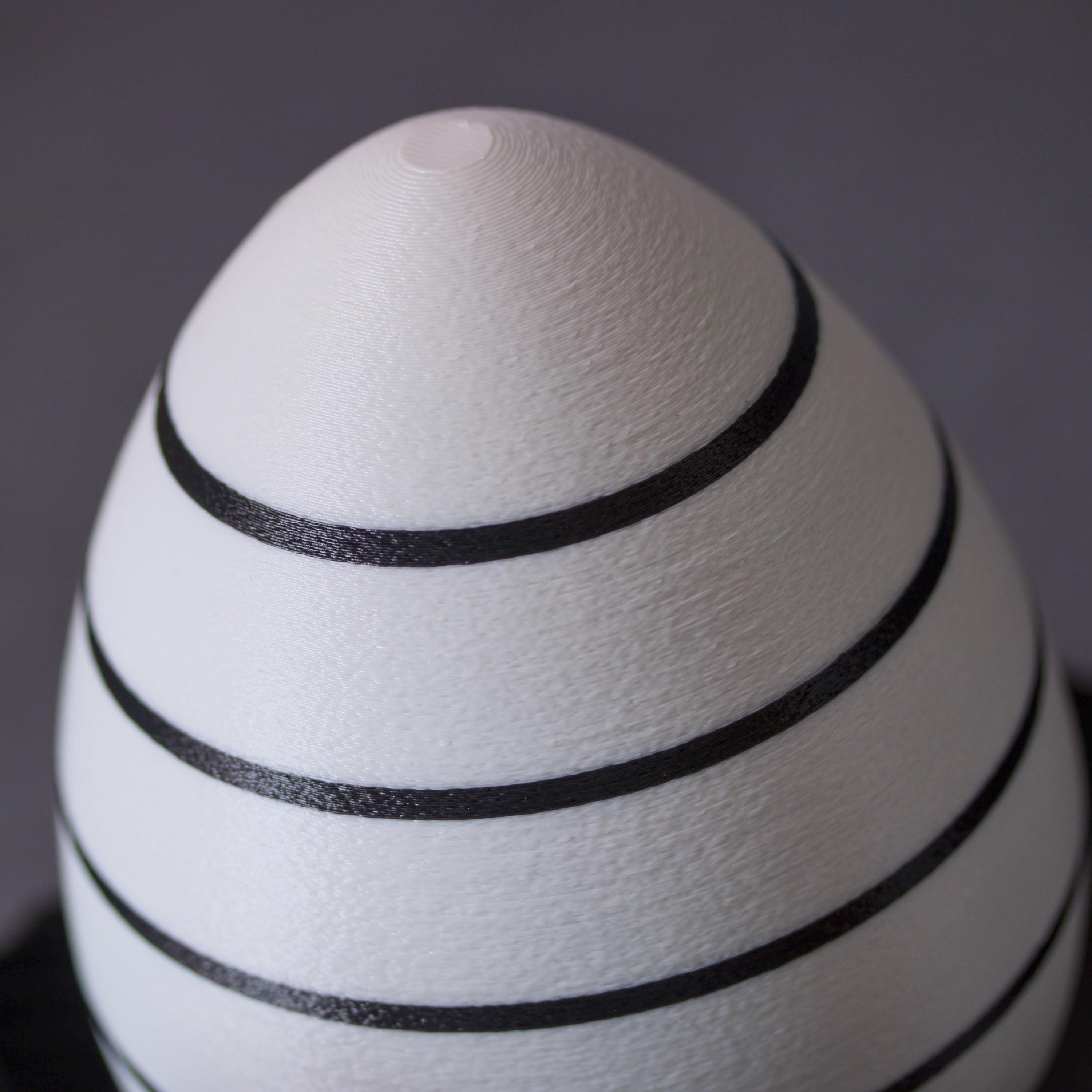 Ostereier mit Streifen - Moderne Osterdeko für dein Zuhause - Umweltfreundliche Deko