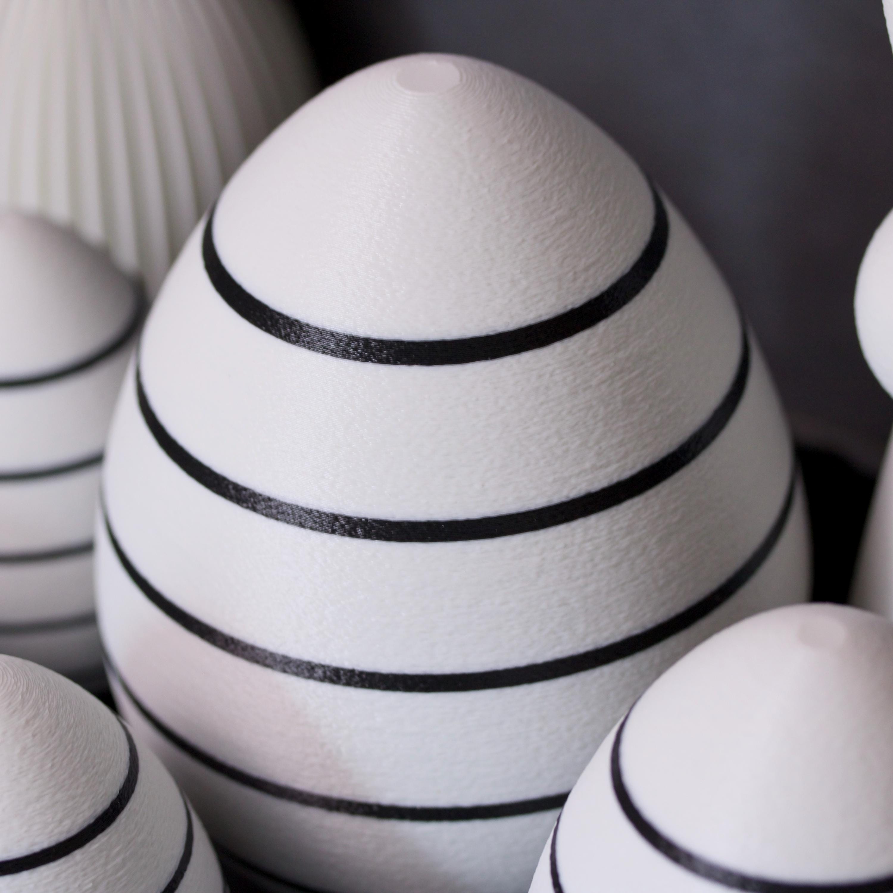 Ostereier mit Streifen - Moderne Osterdeko für dein Zuhause - Umweltfreundliche Deko