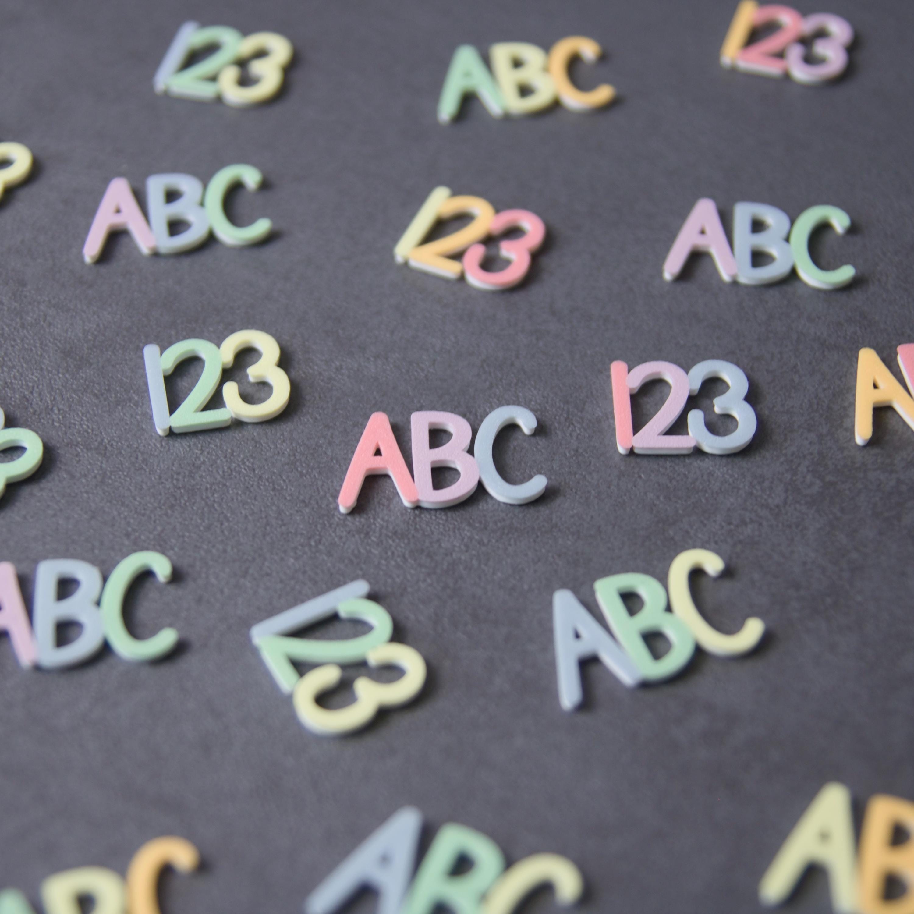ABC-Streudeko und 123-Streudeko für den Schulanfang in Regenbogen-Farben - Buchstaben Streudeko ABC und 123
