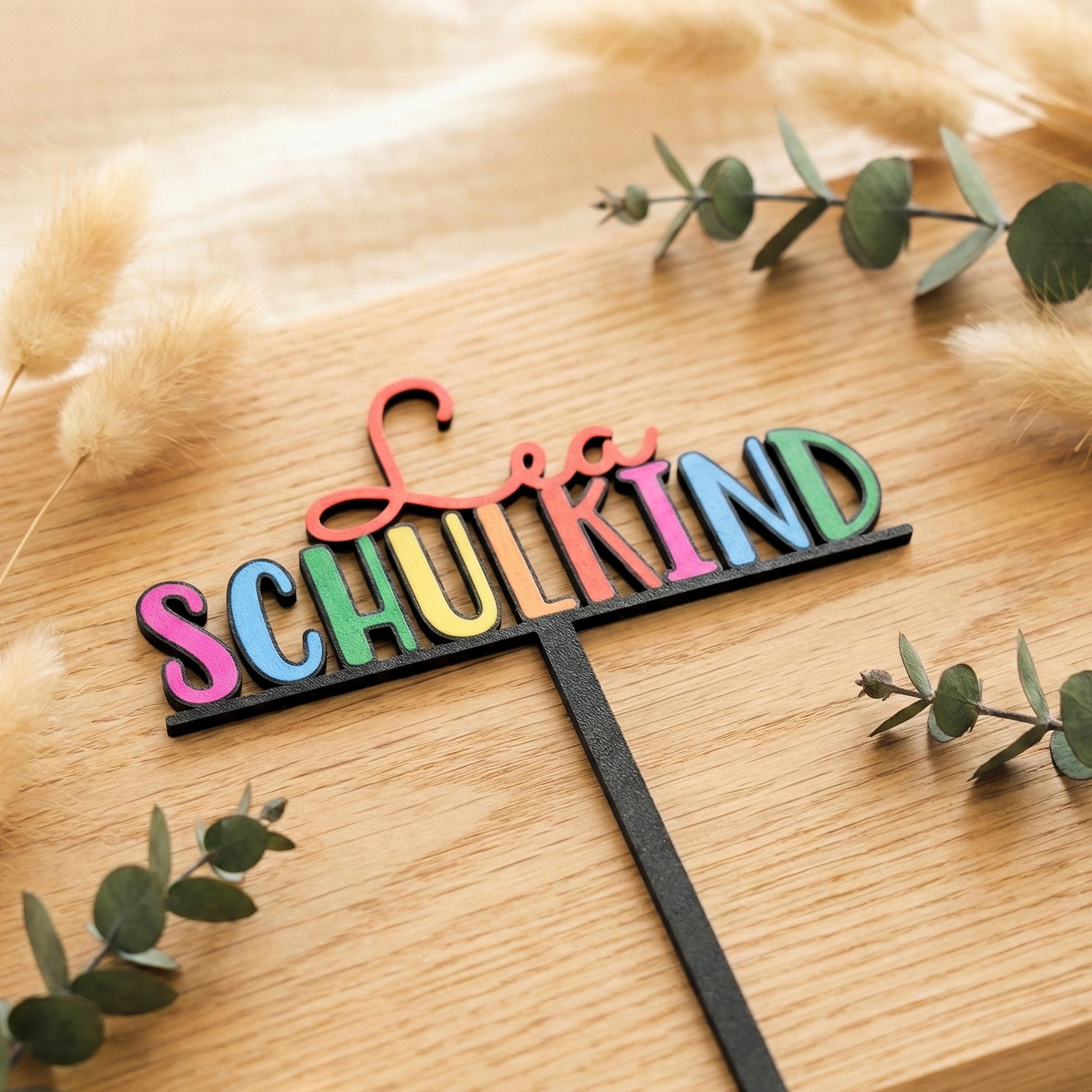 Caketopper - Schulkind 2025 in kräftigen Regenbogenfarben