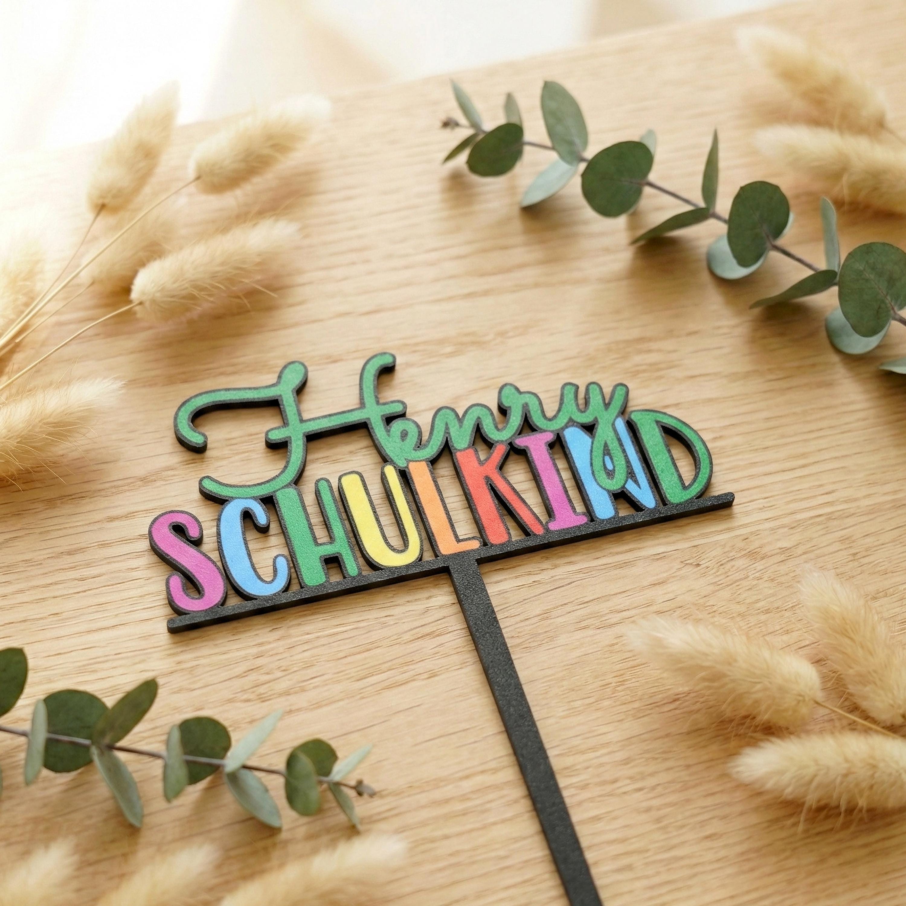 Caketopper - Schulkind 2025 in kräftigen Regenbogenfarben