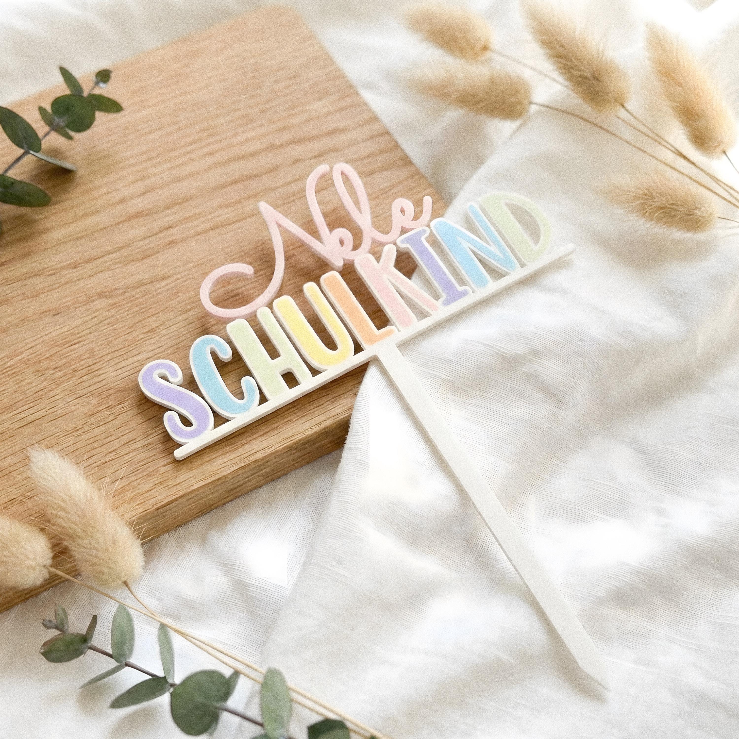 Caketopper - Schulkind 2025 in Pastell-Regenbogenfarben