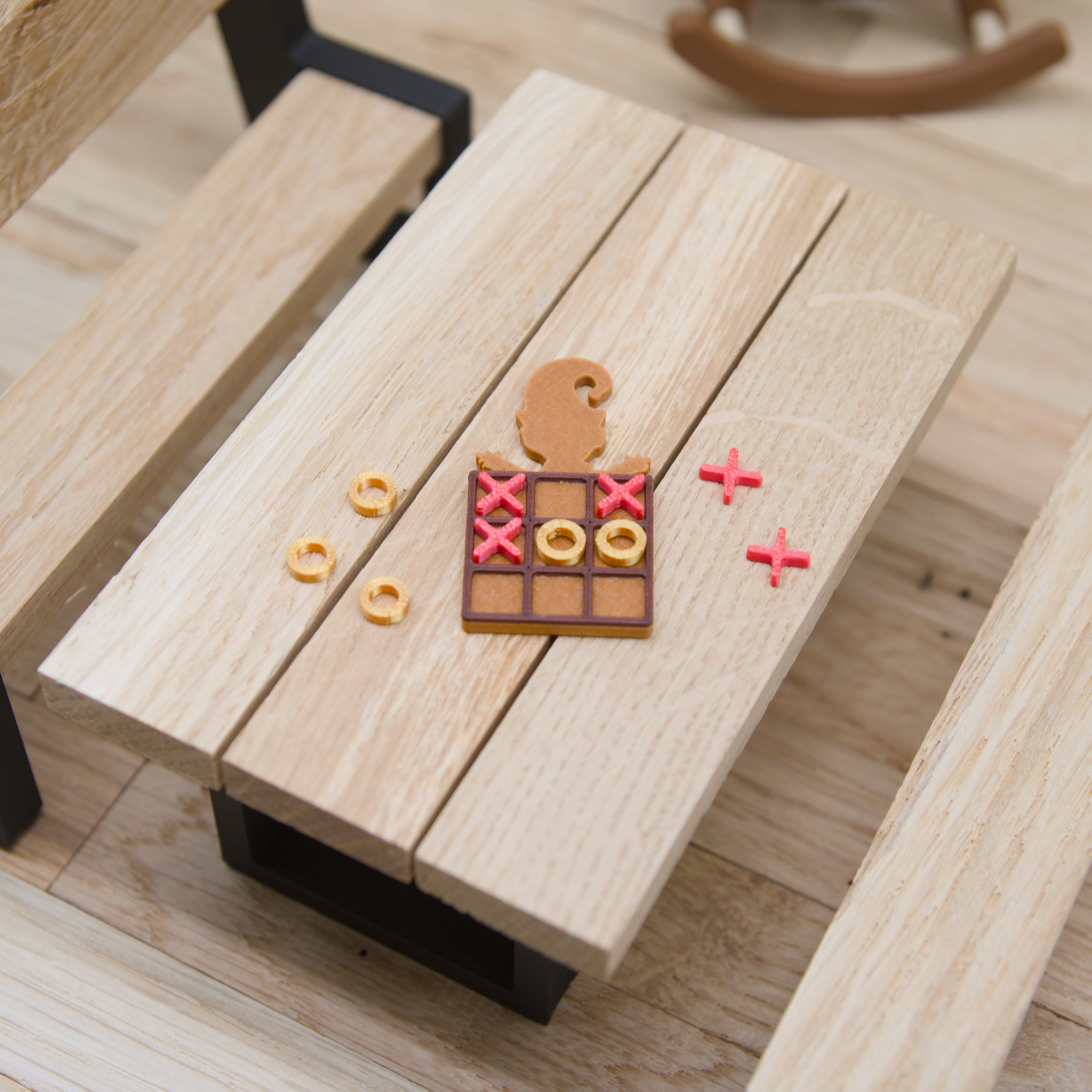 Wichtel Tic Tac Toe | Mini Spiel mit Wichtelsilhouette | 3D Druck | Kreise & Kreuze in Rot und Gold | Zubehör für Wichteltür