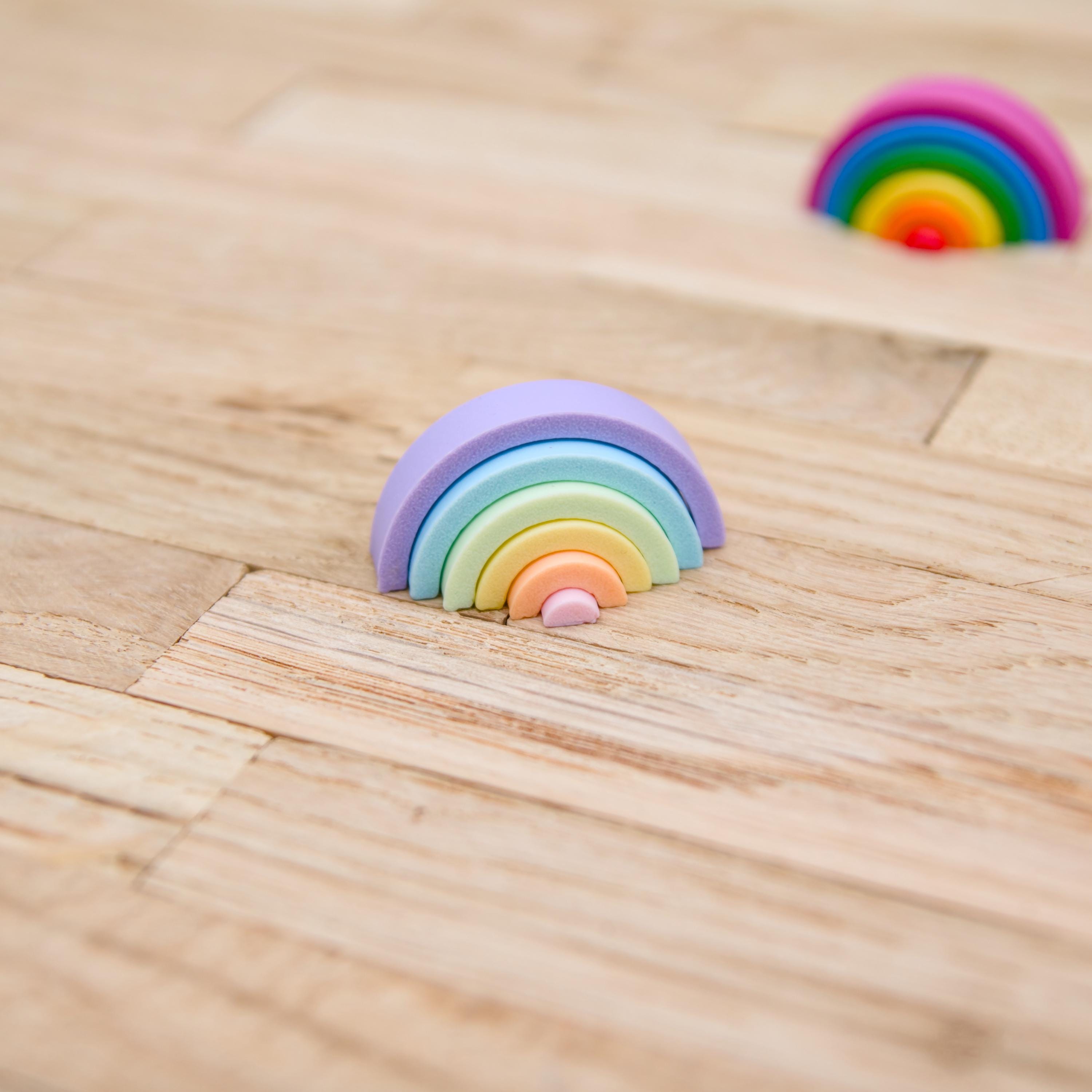 Mini Regenbogen Wichtel | 6 Elemente | Pastell oder Bunt | PLA Miniatur Deko | 3D Druck | Puppenhaus & Wichteltür Zubehör