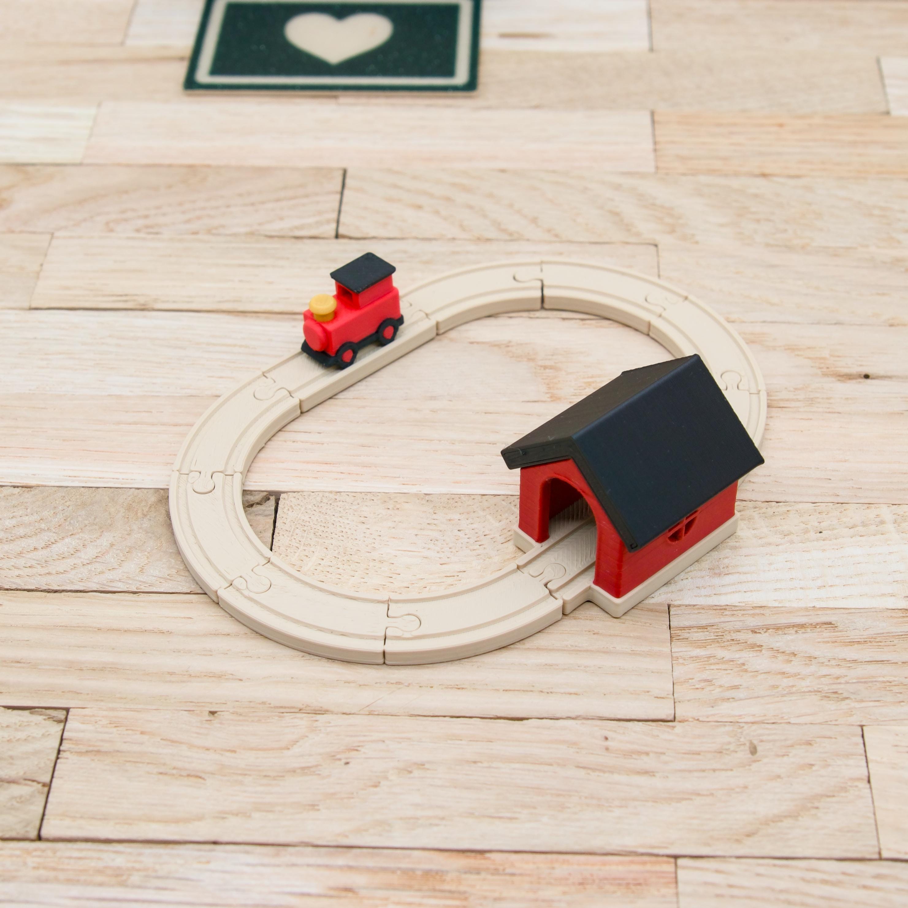 Mini Holzeisenbahn für Wichtel | Spielzeug aus PLA mit Schienen & Häuschen | 3D Druck Deko | Miniatur Bahnset für Wichteltür und Puppenhaus