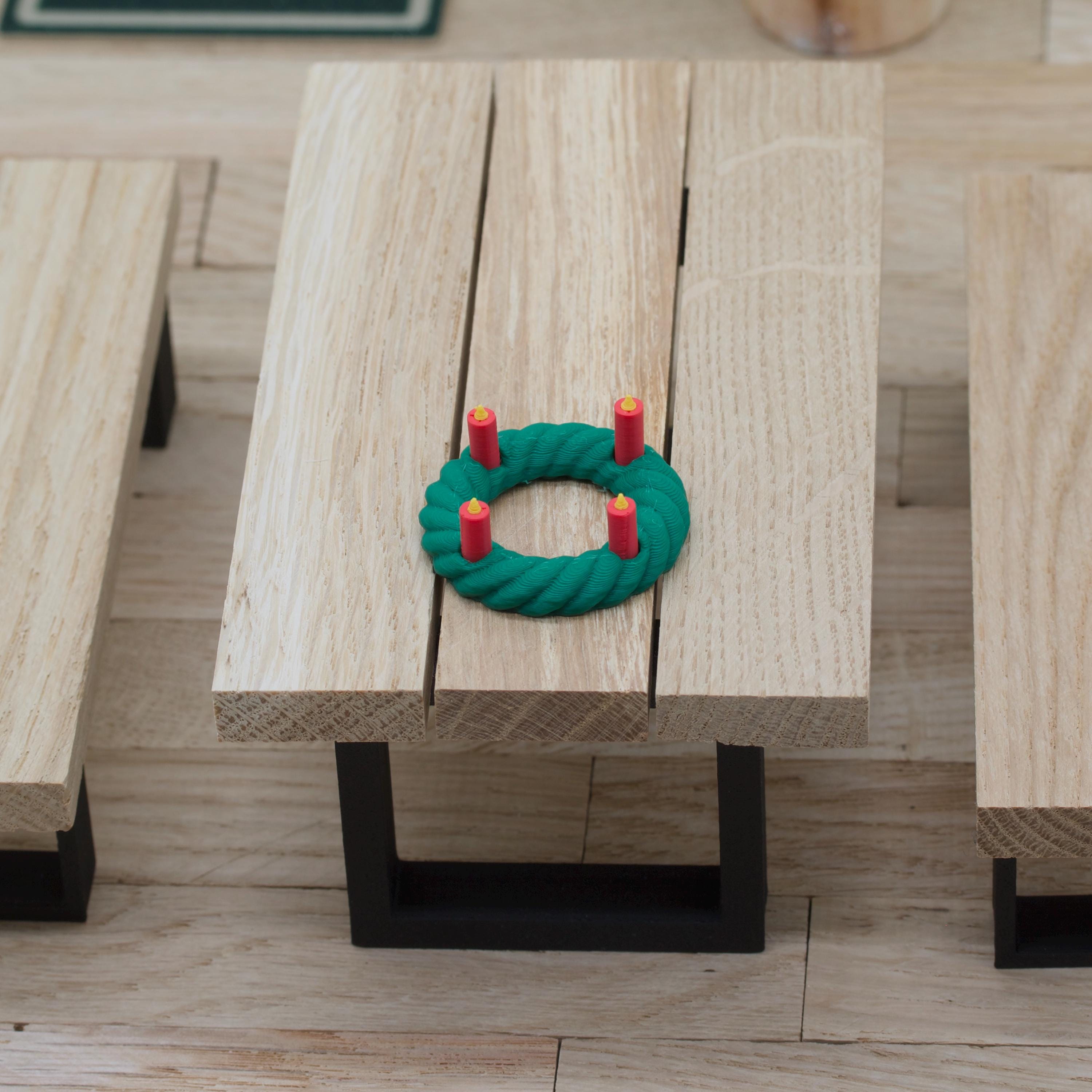Mini Adventskranz für Wichtel | 3D Druck Kranz mit 8 Kerzen | Wechselbare Kerzen mit Flamme oder Docht | Zubehör für Wichteltür & Puppenhaus