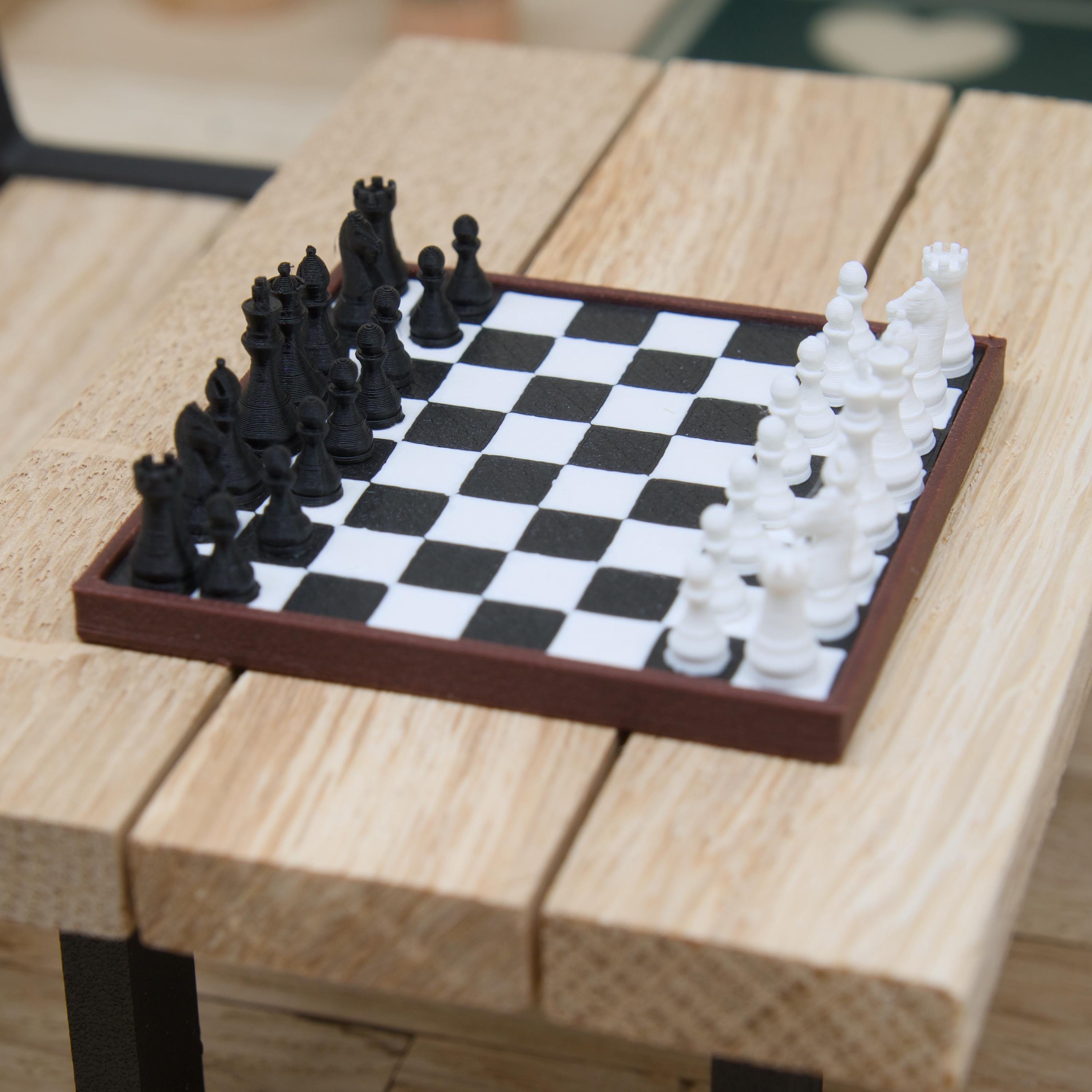 Wichtel Schachspiel | Mini Schachbrett mit Figuren | Zubehör für Wichteltür & Wichtelspiele