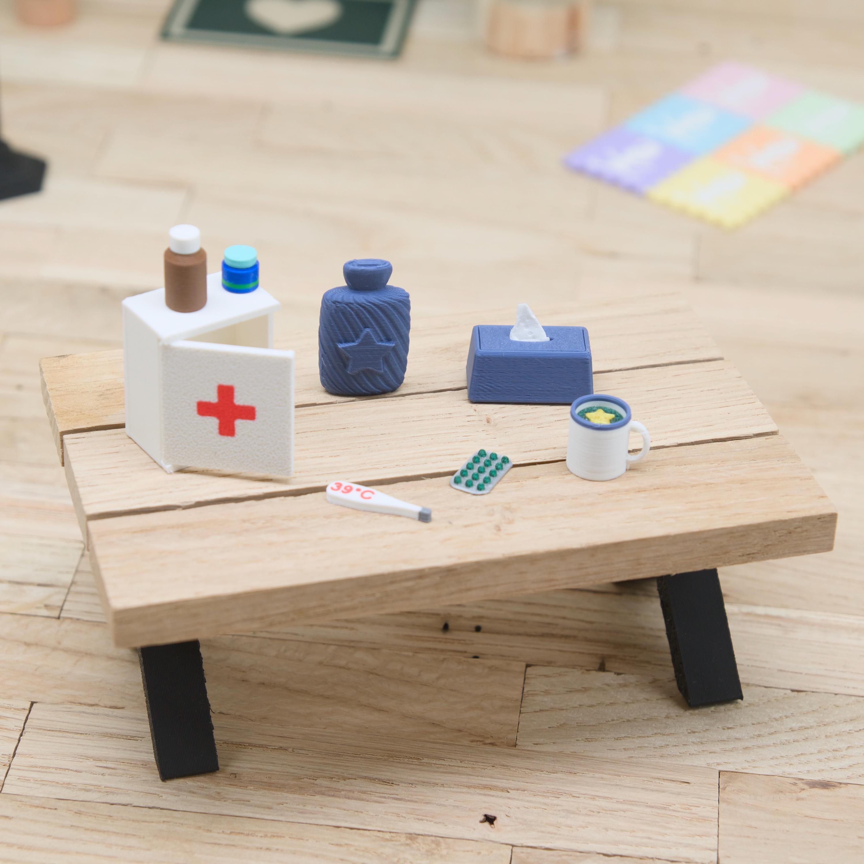 Wichtel Erkältungs-Set | Mini Arzt-Set für kranke Wichtel | mit Medizinschrank, Wärmflasche, Hustensaft | Zubehör für Wichteltür