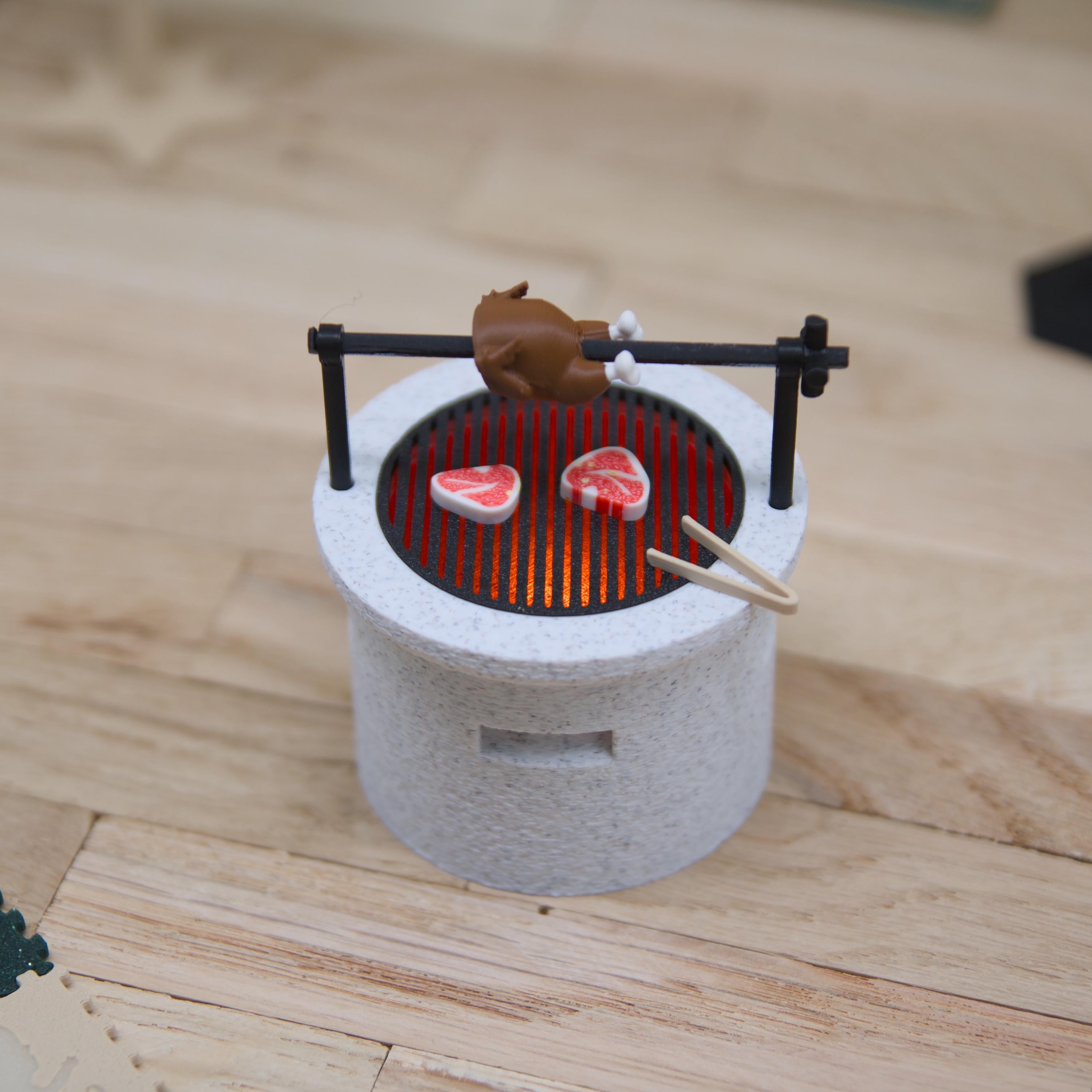 Wichtel Grill mit LED Licht – Miniatur BBQ Deko in Marmor Optik – Wichtelwelt Zubehör mit Hähnchen, Steaks & Grillzange