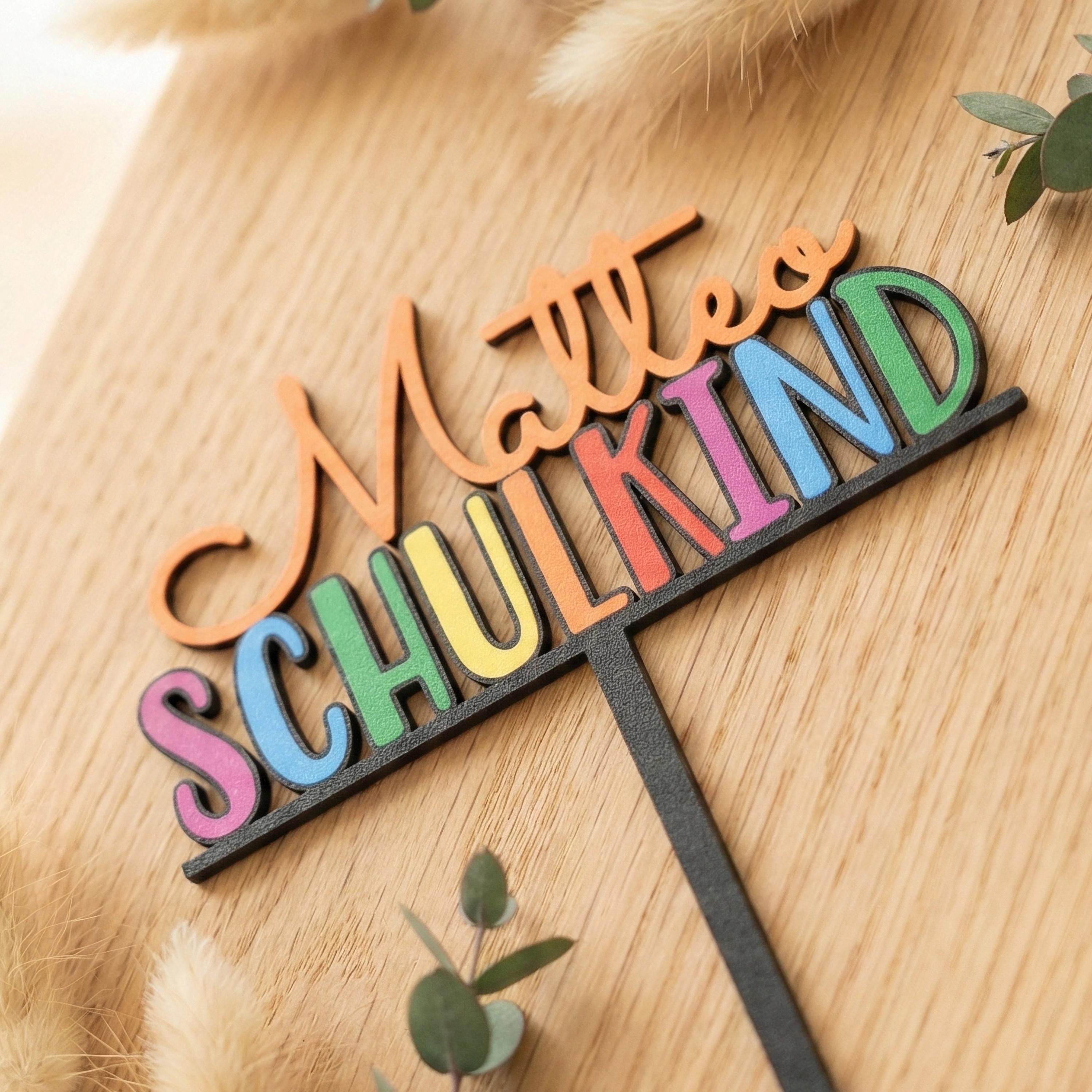 Caketopper - Schulkind 2025 in kräftigen Regenbogenfarben
