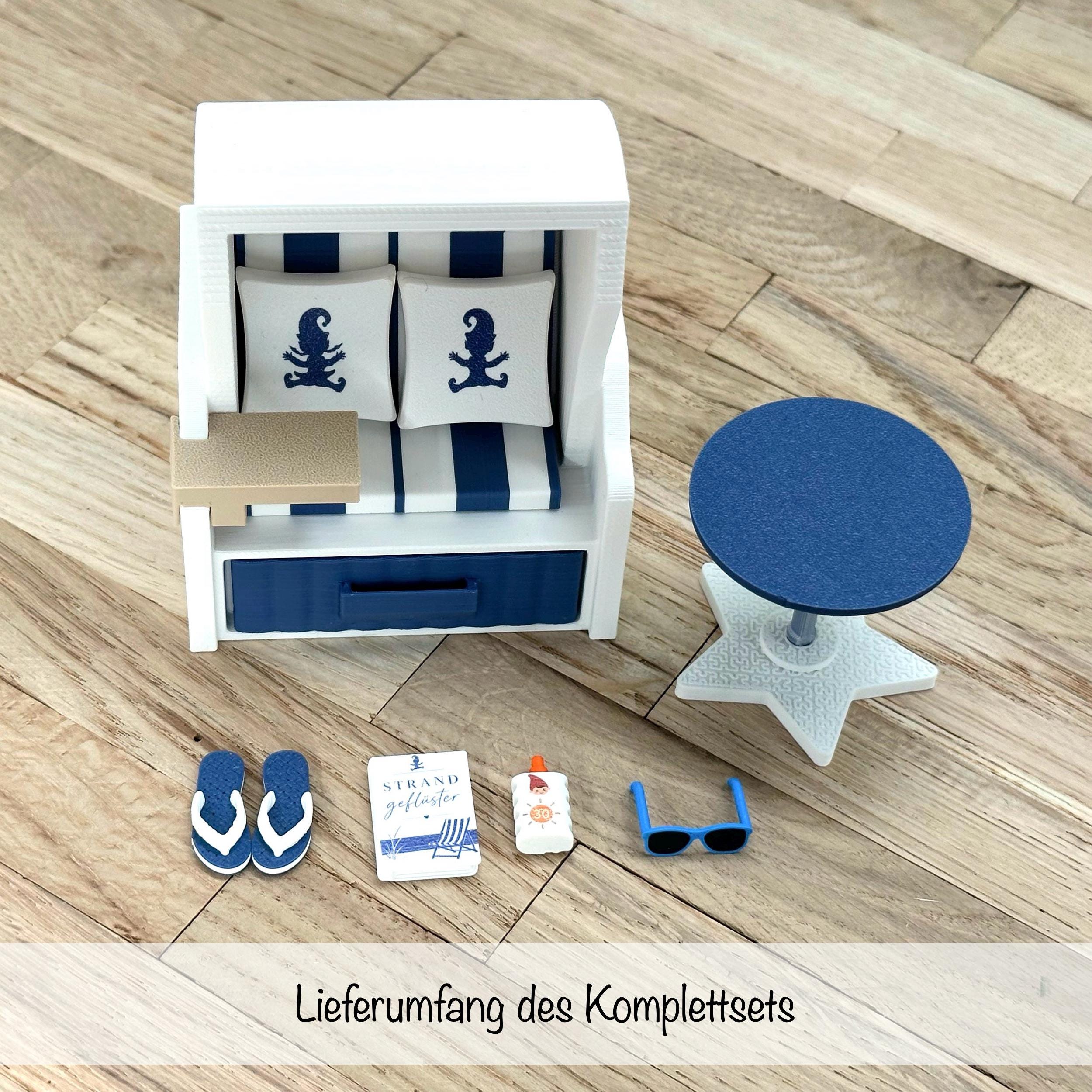 Wichtel Strandkorb Set mit Zubehör - Miniatur Strandkorb für Wichteltür, Sommer Deko, Wichtel Zubehör mit Sonnenbrille & Flipflops