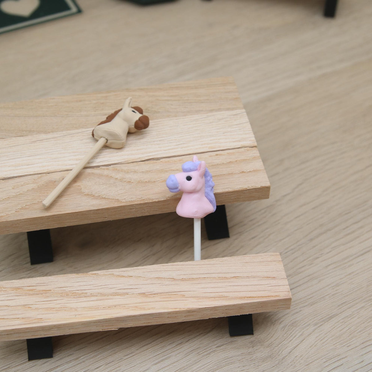 Wichtel Steckenpferd | Mini Pferd für Wichtel | Wichtel Zubehör Weihnachten | Wichteltür Deko | 2 Farben